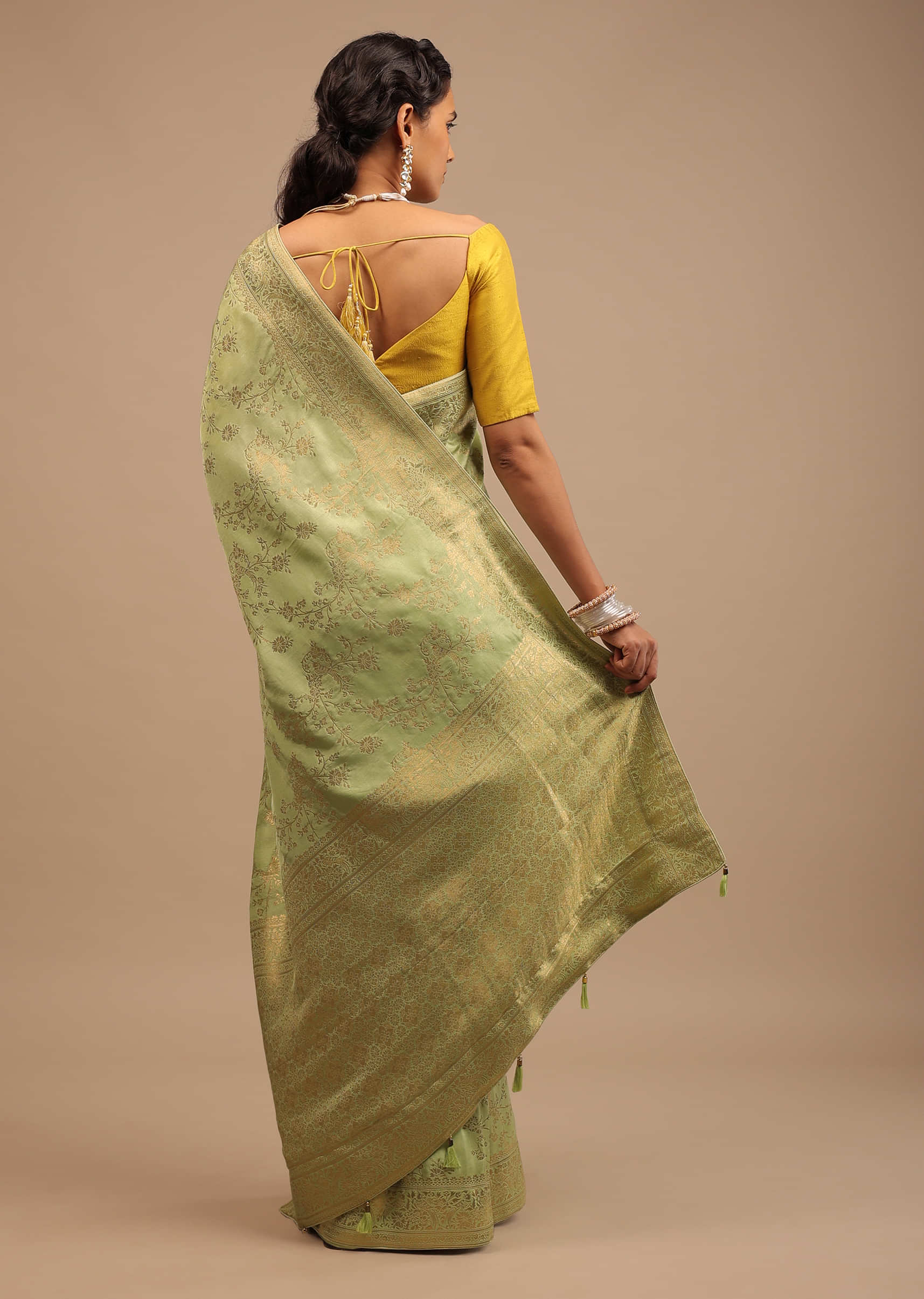 Pista Green Saree In Dola Silk With Woven Floral Jaal And Moroccan Weave On Pallu