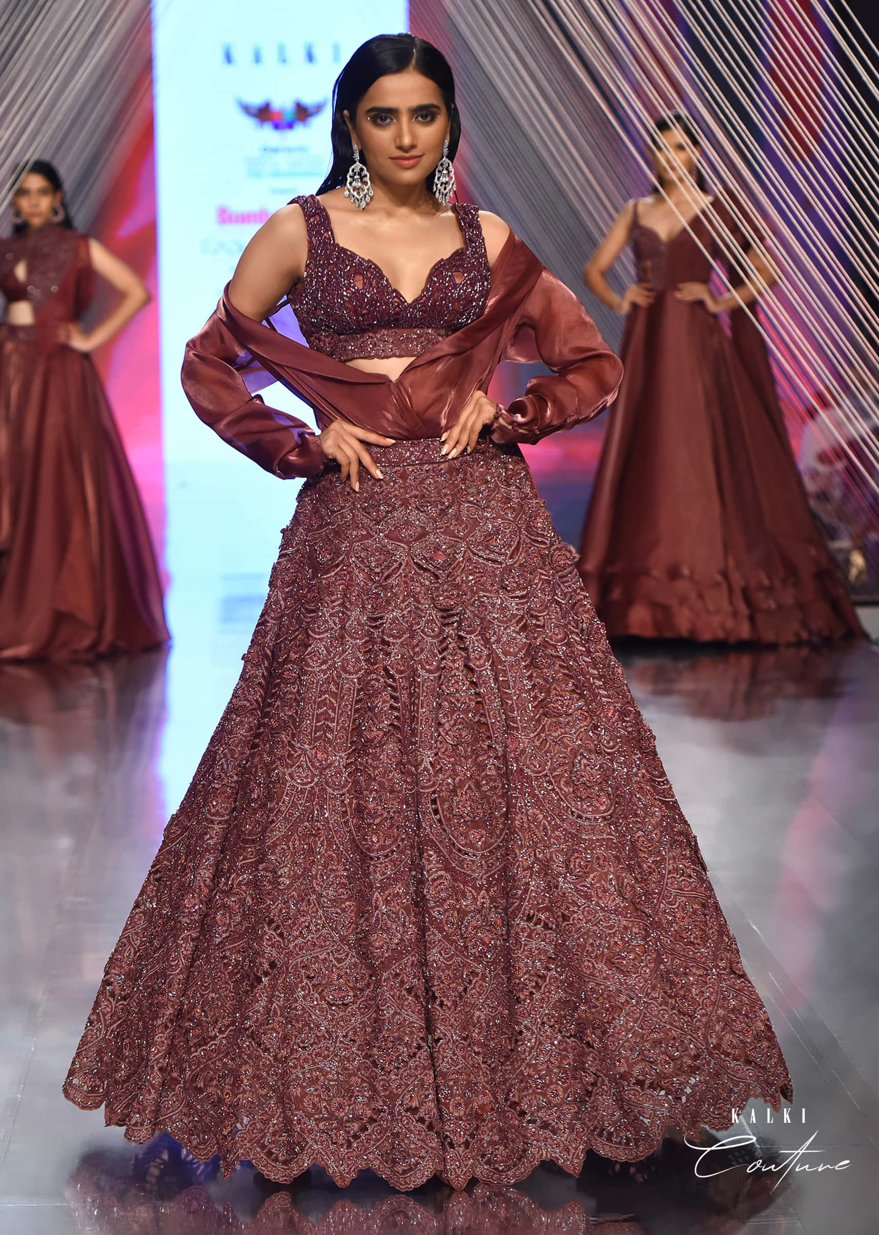 Hina Khan's Bold & Trendy Lehenga Blouse Designs
