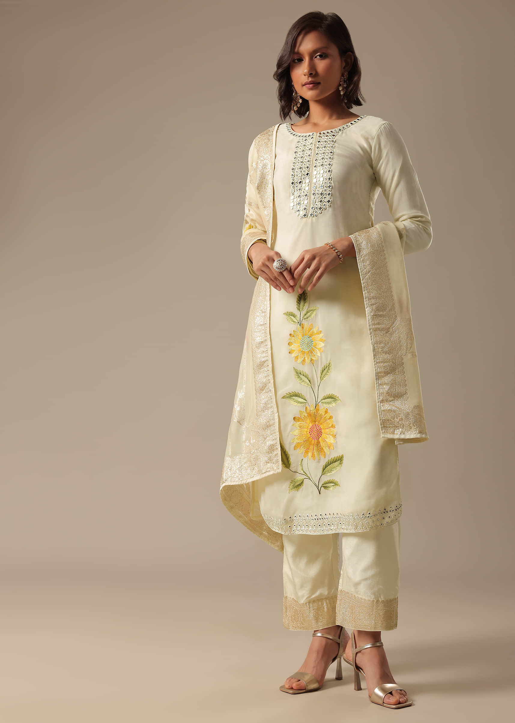 White kurti 2024 with plazo