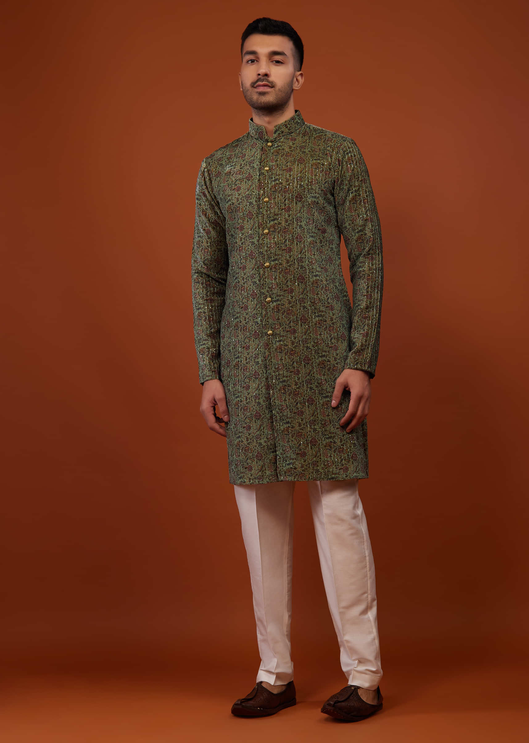 Army Green Floral Embroidered Kurta Set In Suede Velvet