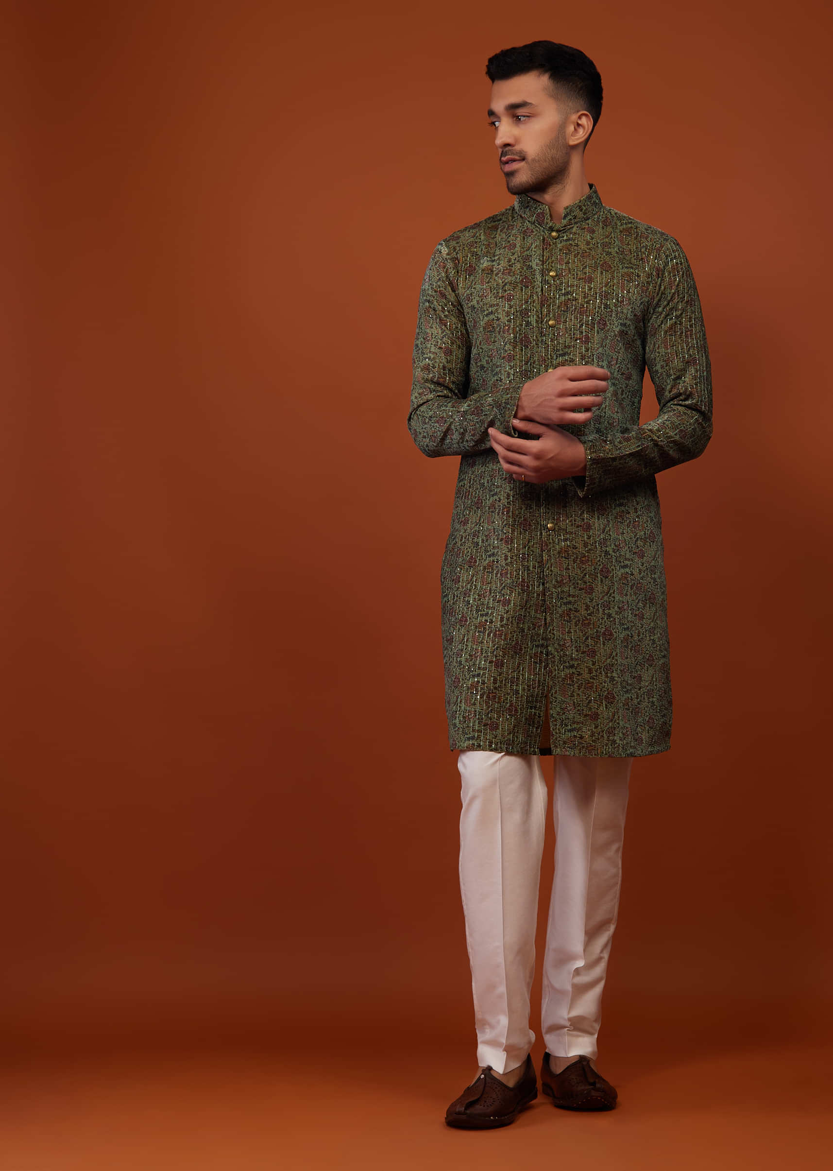 Army Green Floral Embroidered Kurta Set In Suede Velvet