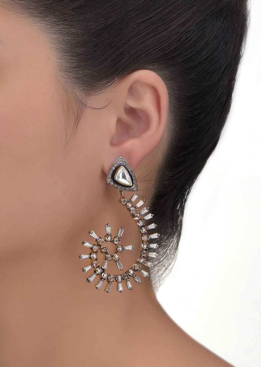 Spiral Shaped Earrings With Bugle Beads, Stones And Kundan Work Online - Kalki Fashion
