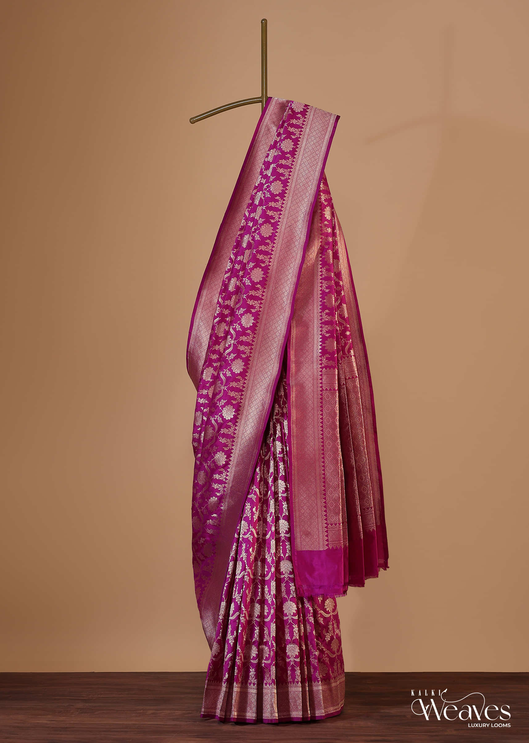 Dark Pink Traditional Paithani Silk Saree With Zari Weaving