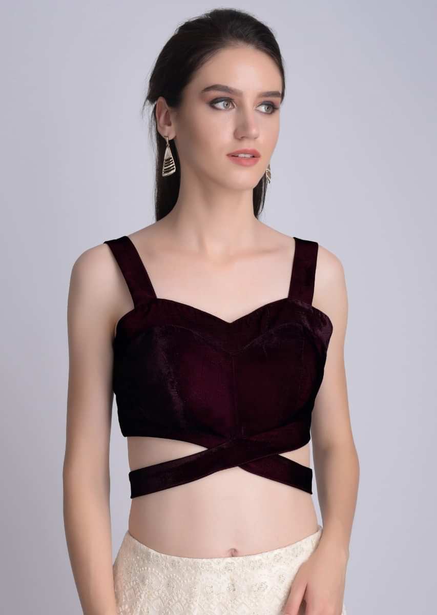Buy Wine Sleeveless Blouse In Velvet With Cut Out At The Waist Online -  Kalki Fashion