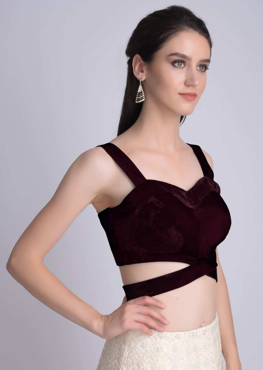 Wine Sleeveless Blouse In Velvet With Cut Out At The Waist