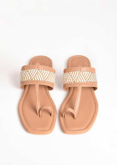 Beige T Shaped Kolhapuri Flats With Geometric Design By Sole House