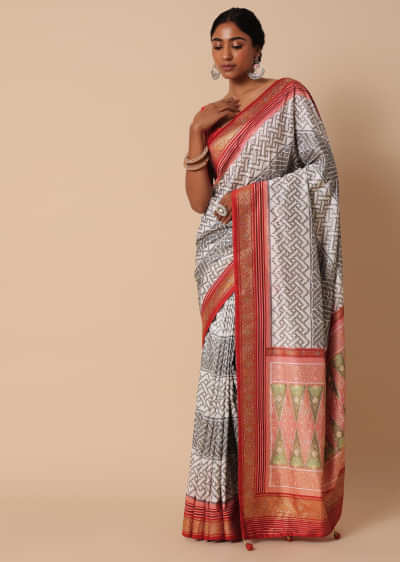  Grey Dola Silk Saree With Patola Print And Unstitched Blouse Piece
