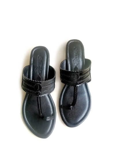 Black Kolhapuris With Block Heel And Braded Design By Sole House