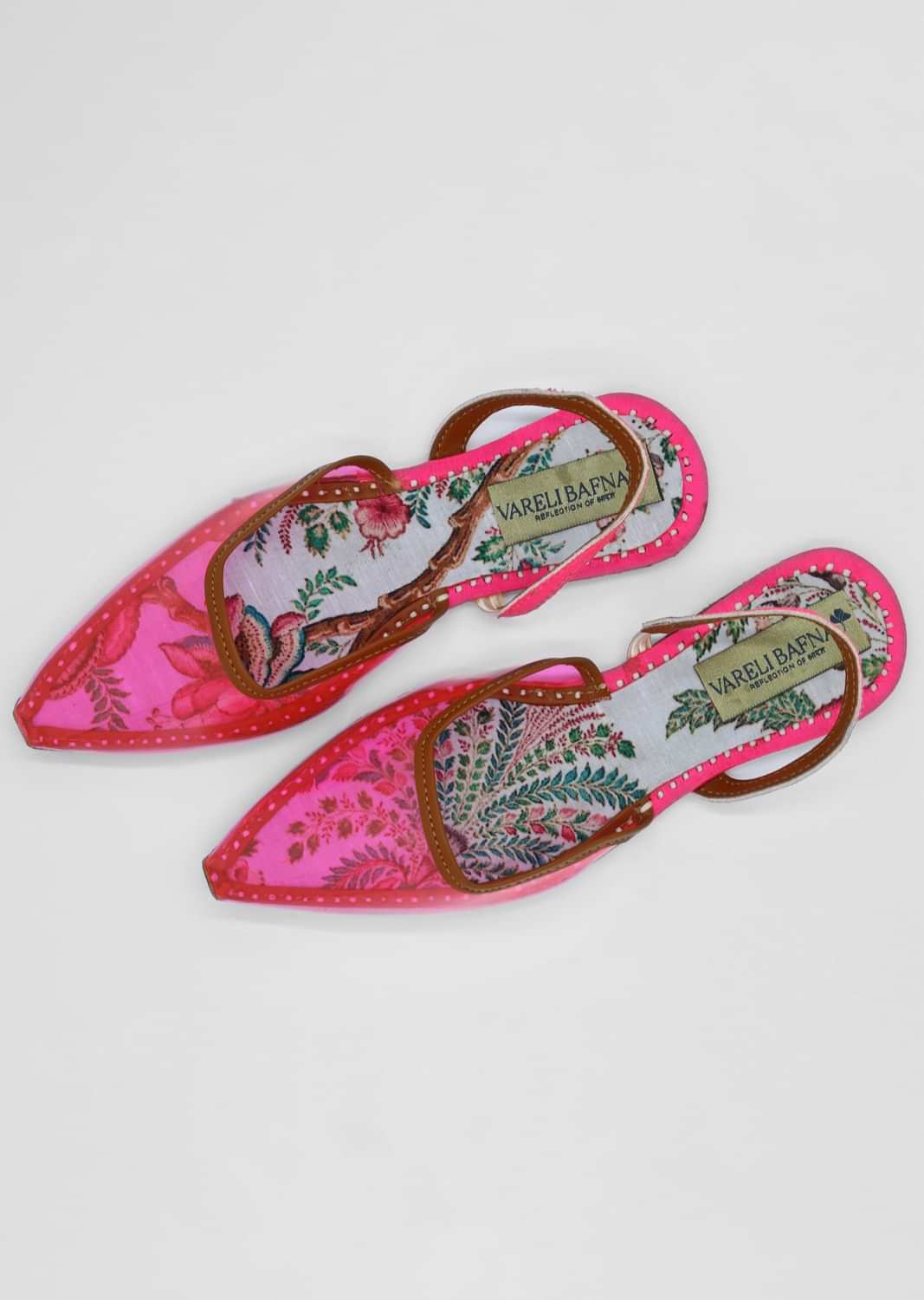 Deep Pink Printed Flats In The Vinyl Leather Backstrap, Pointed Toe-Design
