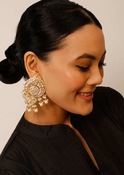 Gold Plated Kundan Earrings In Leaf Motif With Yellow And White Pearl Fringes 
