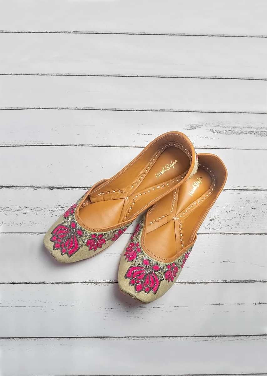 Blush Beige Juttis In Linen Hand Embroidered With Dual Colored Resham Thread And Zari By Vareli Bafna