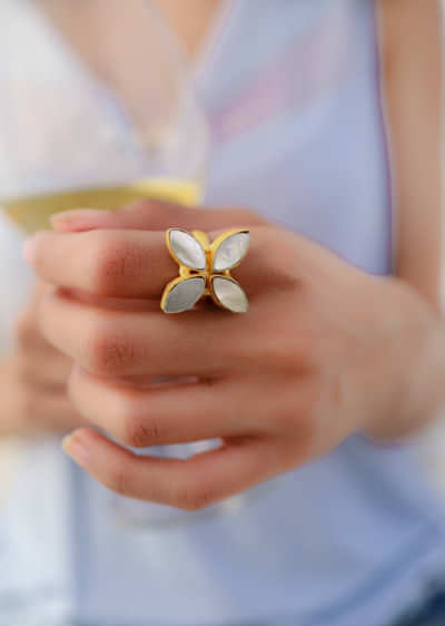 Mother Of Pearl Floral Ring