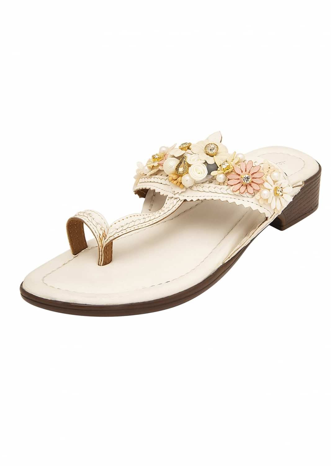 Off White Kolhapuri Cushioned Flat Footwear With Floral Embellishment