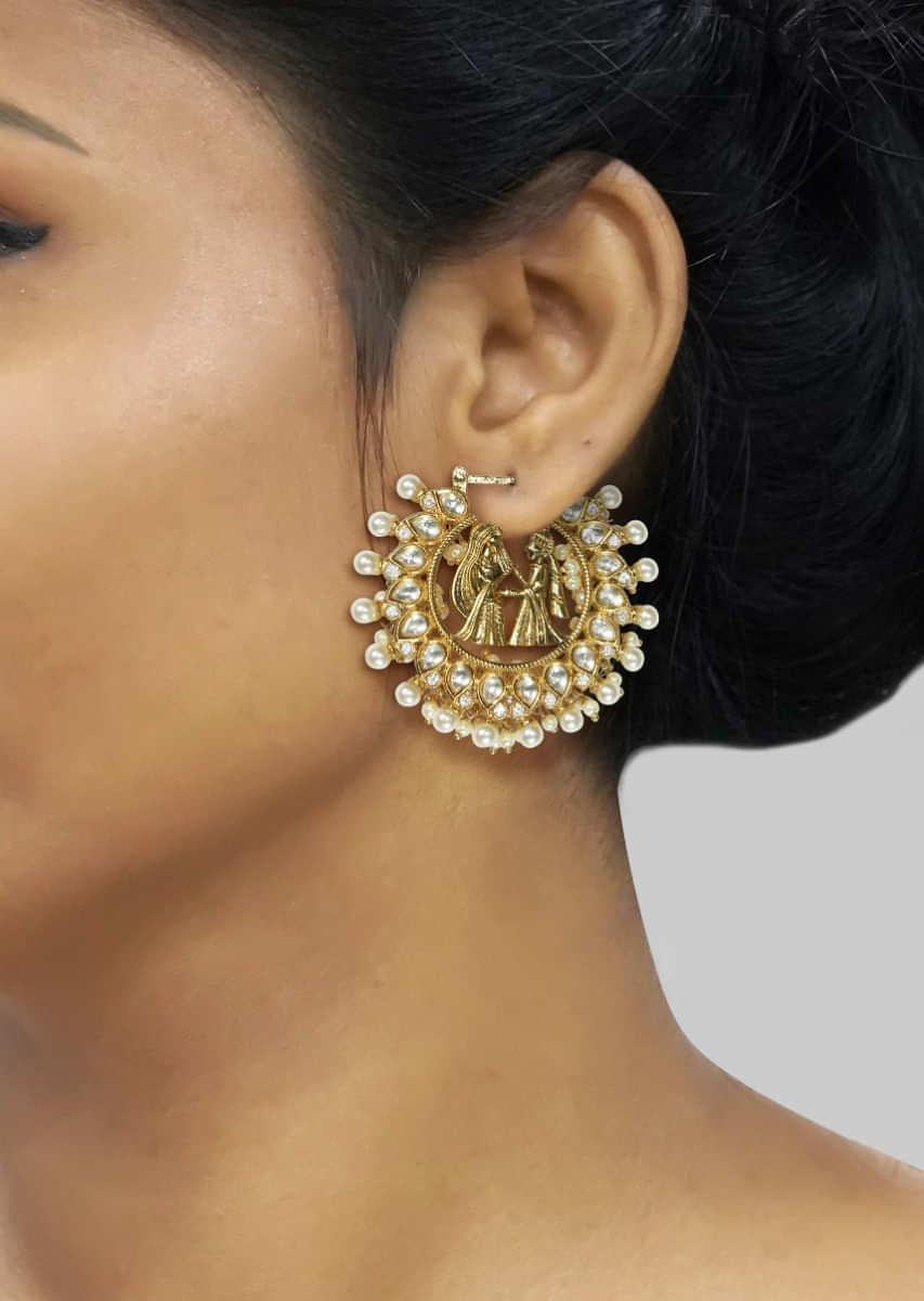 Rajwadi Bride And Bridegroom Carved Earrings With Faux Pearls And Kundan By Tizora