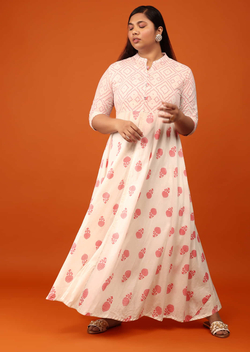 White A Line Front Slit Kurta Set In Cotton With Pink Printed Buttis And Geometric Motifs And Long Sleeveless Inner 